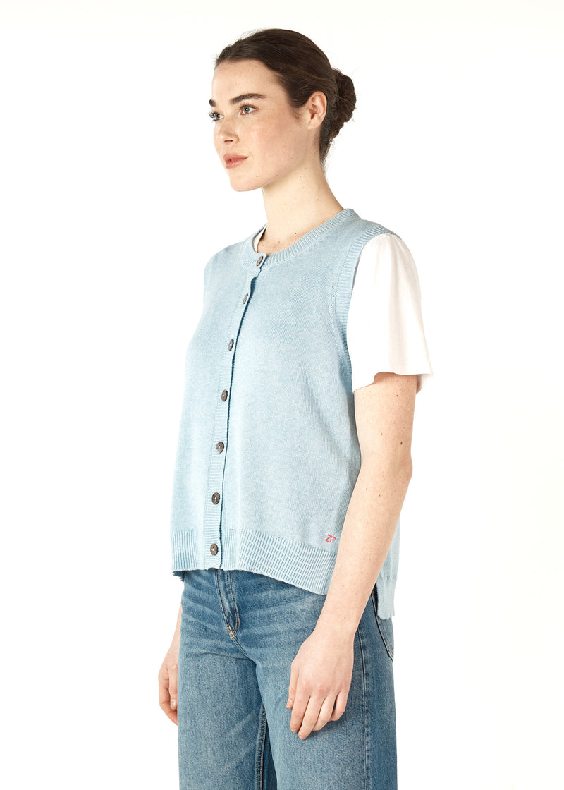 Essential button vest